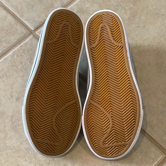 Nike Court Legacy White and Black Sneakers Youth Size 1 - Picture 13 of 15